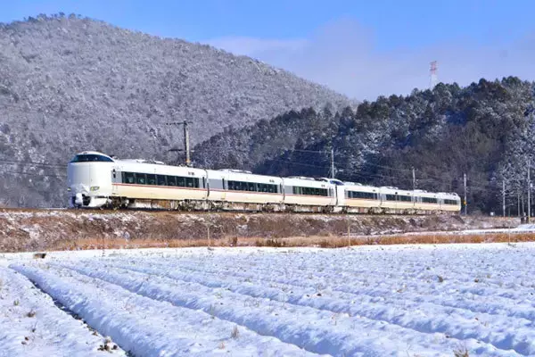 鉄道利用促進の新しい形「自治体独自にICOCAポイント還元」 兵庫でJR西日本初