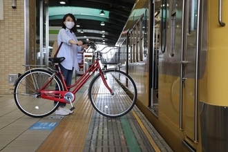自転車そのまま西武電車に 関東大手私鉄初の「サイクルトレイン」を見る 普段どおりでOK