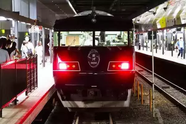 「車内放送」は夜行列車の魅力だ 復活の新宮夜行「WE銀河」の場合