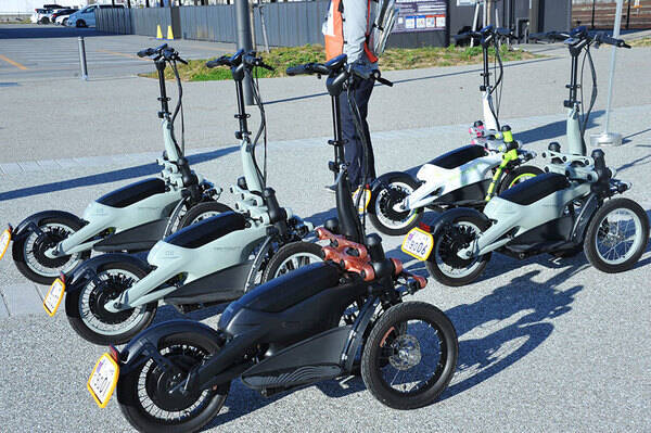 ヤマハ「電動キックボードの対抗馬」市場投入間近か 立ち乗り3輪「トリタウン」