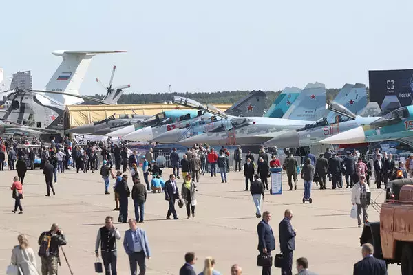 「露骨すぎない!? ロシア新戦闘機のプロモ動画で名指しされた国とは 各国が抱える事情」の画像