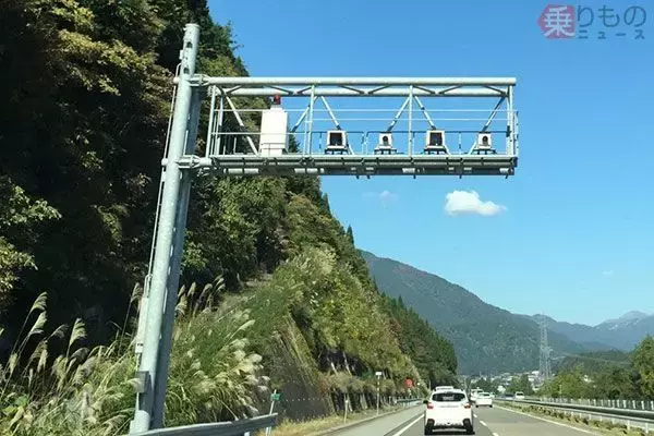 移動式オービス対応 「Yahoo!カーナビ」に取締情報を通知する機能追加 初回1週間無料