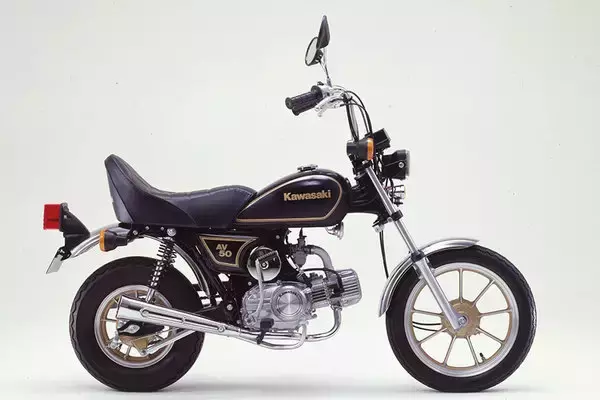 「手軽な「原チャリ」消えてしまうのか 縮小する50cc原付一種 各社のラインアップは今」の画像