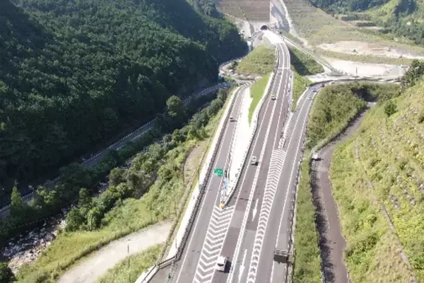 名古屋～熊野2時間半に「近くなったなあ」 熊野尾鷲道路 つながった未開通区間