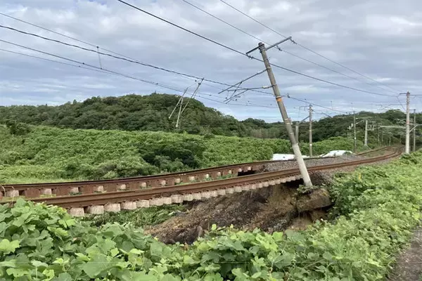 豪雨で被災の山陽本線＆中央本線 貨物列車再開メド 現在はフェリーも使い代替輸送中