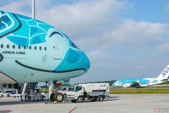 ANA巨大機A380 「聖地」沖縄・下地島空港に10月飛来！ ANA史上初の旅客便乗り入れ 激映えの地