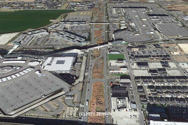 デカすぎる中央分離帯？ 道路中央の巨大な空き地は何なのか 動き出す計画