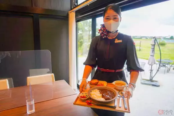 「「JALカレー」で話題沸騰のJALレストラン「御料鶴」はいま カレーだけじゃない驚きの守備範囲」の画像