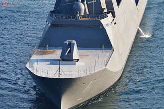 ほぼ完成形の新型護衛艦「もがみ」を目撃 造船所を離れ海上試験をスタート