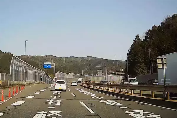 「自動車専用道に見えて原付OK なぜ？ NEXCOの道路でも 通れる通れないの違い」の画像