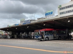 見納め間近「新潟駅万代口バスターミナル」 古き良き頭端式の代表格 今後どうなる？