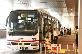 宣言明け客足戻るバスタ新宿 「耐え忍んできた」高速バス事業者共同でキャンペーン
