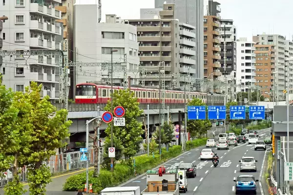 東京の災害時「歩いて帰りやすい鉄道沿線」とは？ 街道に沿う・沿わないの歴史的違い