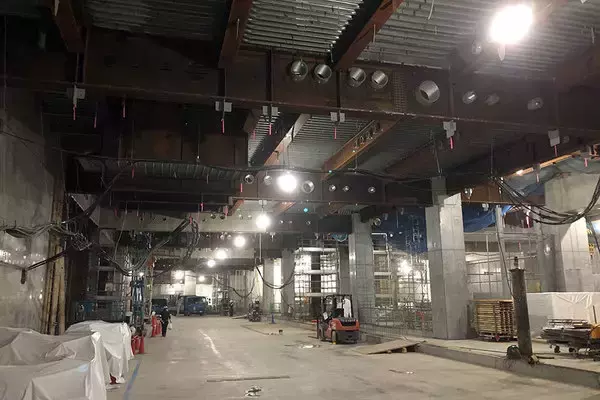 「開業へ1年 東京駅前の巨大バスターミナル 見えてきたその全貌 乗り入れ路線は？ 課題は？」の画像