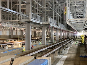 北陸新幹線の新拠点「敦賀車両基地」 工事現場のいまを見た！ 線路設置は意外と大変!?