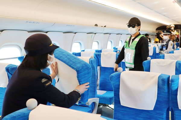 「のぞみ」に刃物男 緊迫の車内…列車はどうなるのか？ 警官突入までの訓練一部始終