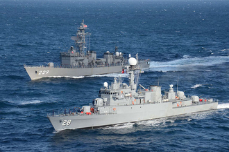 日本×ペルー海軍共同訓練で「韓国艦を祝福」って？ 背景に中南米の中古艦事情