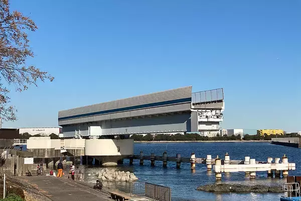 「首都高「羽田のブツ切り橋」ついに日の目？ 運用停止23年の可動橋 残しておいたワケ」の画像
