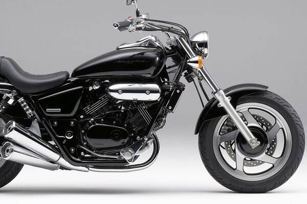 これ原付 ホンダ マグナ 50cc 250cc 小さなゴツめのアメリカンバイク 21年12月27日 エキサイトニュース 2 3