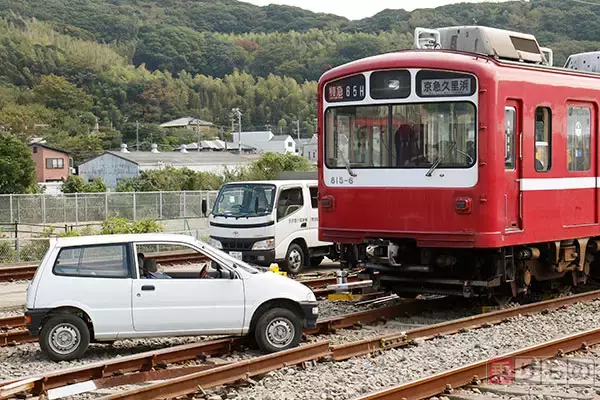 「事故発生時の電車、イライラするだけ損？　そのとき鉄道会社がしていること」の画像