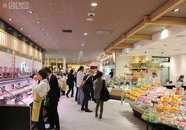 JR千葉駅が半世紀ぶり大リニューアル　新駅舎と「千産千消」の駅ナカ店舗が開業