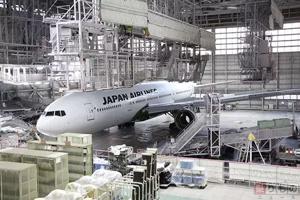 「「行ってよかった観光スポット」第1位に　JALの工場見学、その魅力とは」の画像