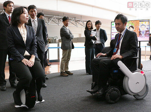 「身近にロボット」の時代に向けて　羽田空港でロボット実証実験開始