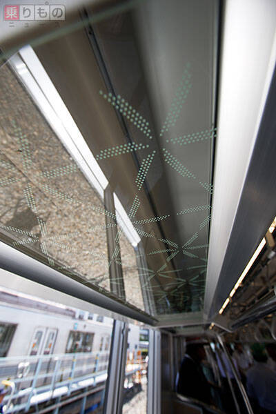 日比谷線に新車13000系デビュー　まず期間限定で　車内に「日比谷線色ドラえもん」