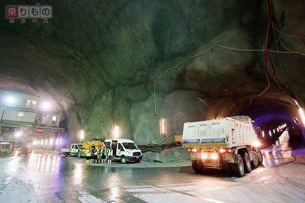 進むアルプス地下発電所建設、何を目指すのか　鉄道向き？　日本の影響も
