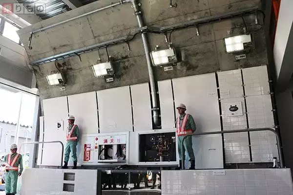 「消えるトンネルの「オレンジ色」　近年は照明の色に変化、なぜあの色だったのか？」の画像