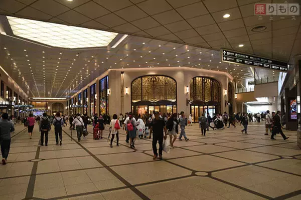 「地元民でも迷う？　「梅田ダンジョン」スムーズに乗り換える攻略法とは」の画像