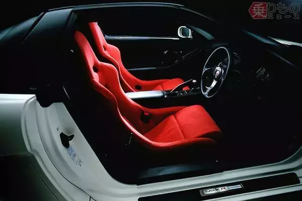 「ホンダ「NSX」（初代）　90年代の「ホンダの顔」はどんな役割を果たしたのか？」の画像