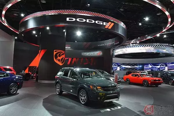 「ダッジ「チャレンジャー」どんなクルマ？　スタイルもパワーもいわゆる「アメ車」！」の画像