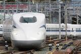 「軽量化実現の新型新幹線N700S、なぜそれで乗客が便利になるのか？　JR東海の大きな狙いも」の画像1