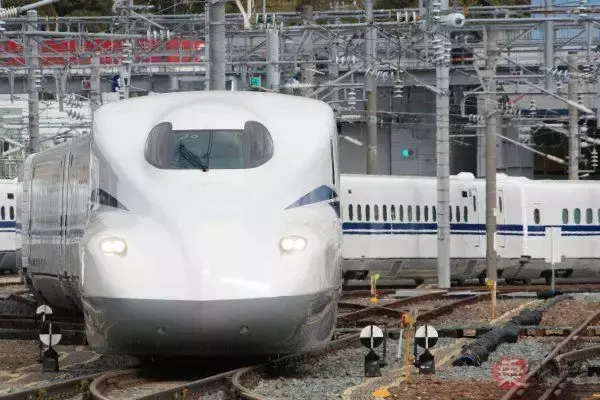 軽量化実現の新型新幹線N700S、なぜそれで乗客が便利になるのか？　JR東海の大きな狙いも