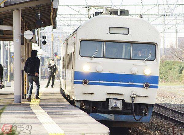 「Max」から「食パン」まで　鉄道車両のニックネーム、その由来と傾向は