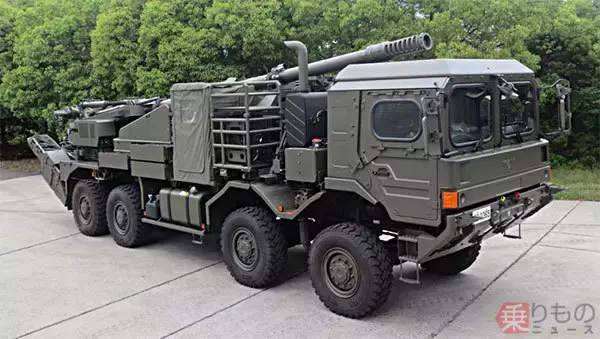 陸自の新型試作りゅう弾砲、特徴や運用は？　「装輪」「155mm」「りゅう弾」の意味