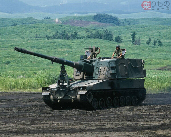 陸自の新型試作りゅう弾砲、特徴や運用は？　「装輪」「155mm」「りゅう弾」の意味