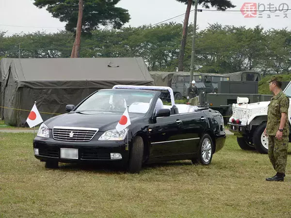 「「JPN TAXI」自衛隊への思わぬ影響　商用「クラウン」消滅で黒塗り将官車どうなった？」の画像