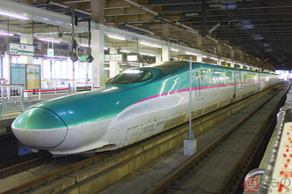 新幹線にも「翼」がある？　先頭車のノーズ、その長さと形の理由