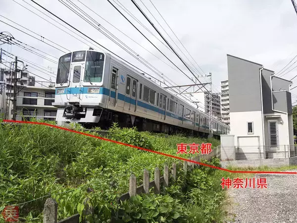 「都県境越え、実に11回！　小田急小田原線と蛇行する境の謎」の画像