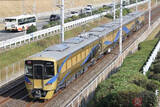 「金色「泉北ライナー」が「サザン」に！　南海・泉北が12000系電車を交換」の画像1