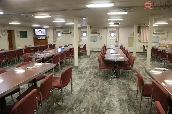 「南極観測船「しらせ」がなぜ被災者支援？　北海道地震、実は「偶然居合わせたから」」の画像