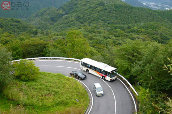 いろは坂 毎日走る日光の路線バス その運転技術とは 紅葉期の大渋滞どう対応 18年11月23日 エキサイトニュース 3 3