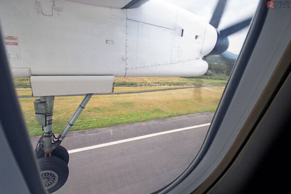 さよならJAC「DHC8-Q400」！　退役ツアーに参加　空港ローパス興奮のラストフライト！