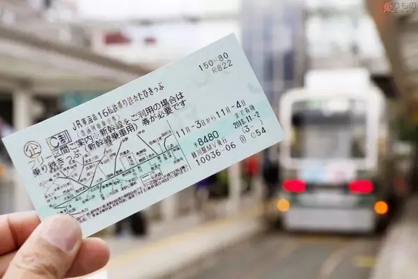 「「石畳を駆け上がる路面電車」は絵になる 豊橋鉄道の風景」の画像