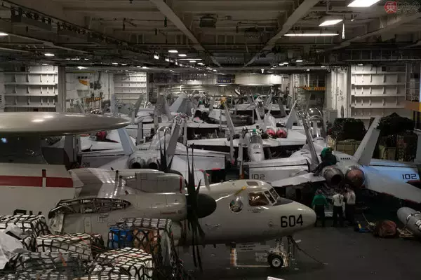 「空母に載せる「艦載機」の特徴とは いずも型護衛艦に搭載するF-35B戦闘機は…？」の画像
