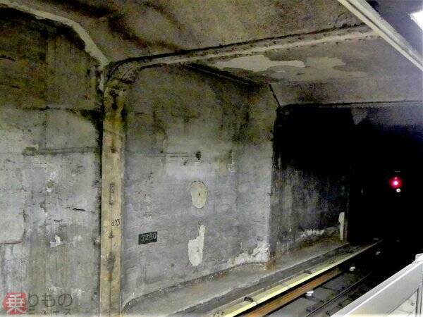 東京メトロ銀座駅に姿を現した「戦跡」 空襲で破壊されたトンネルをどう復旧したのか