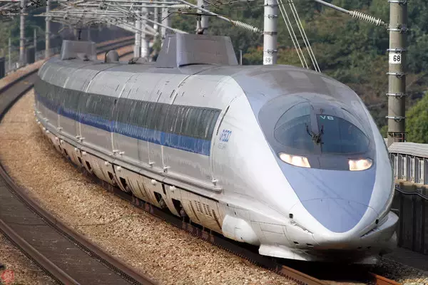 「平成の新幹線、どれだけ速くなった？ 昭和の研究結実、360km/h運転は令和へ持ち越しに」の画像