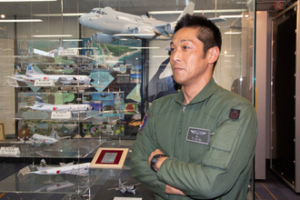 海自P-1哨戒機を知り尽くす「FE」というお仕事 民間機では消えた役職がいまだあるワケ
